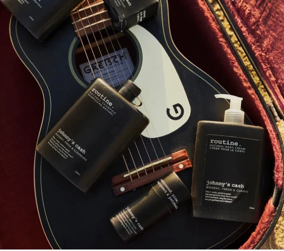 Johnny's Cash Energizing Shampoo | routine. | 350 mL - Image 3